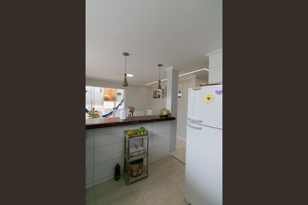 Casa à venda com 589m², 2 quartos e 5 vagas Casa à venda com 589m², 2 quartos e 5 vagasCozinha