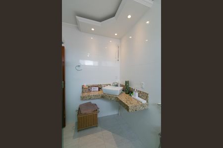 Casa à venda com 589m², 2 quartos e 5 vagas Casa à venda com 589m², 2 quartos e 5 vagasBanheiro Suite