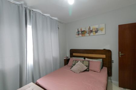 Casa à venda com 589m², 2 quartos e 5 vagas Casa à venda com 589m², 2 quartos e 5 vagasQuarto 2 Suite