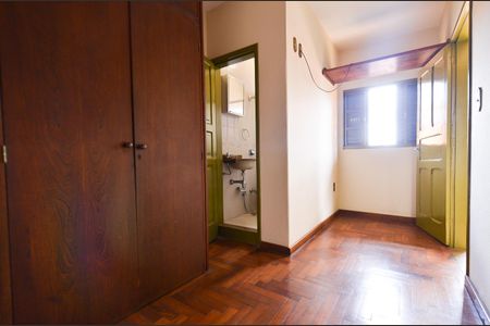 Casa para alugar com 400m², 5 quartos e 4 vagas Casa para alugar com 400m², 5 quartos e 4 vagasSuíte 3