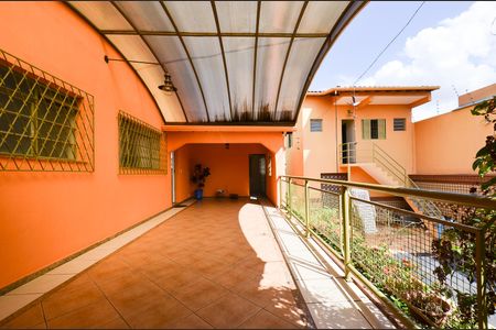 Casa para alugar com 400m², 5 quartos e 4 vagas Casa para alugar com 400m², 5 quartos e 4 vagasGaragem