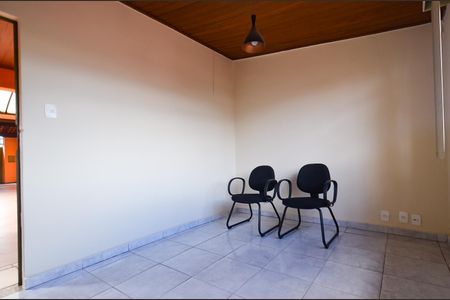 Casa para alugar com 400m², 5 quartos e 4 vagas Casa para alugar com 400m², 5 quartos e 4 vagasEscritório