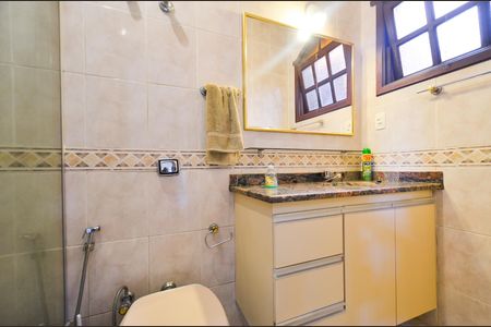 Casa para alugar com 400m², 5 quartos e 4 vagas Casa para alugar com 400m², 5 quartos e 4 vagasBanheiro suíte 1