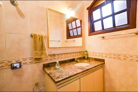 Casa para alugar com 400m², 5 quartos e 4 vagas Casa para alugar com 400m², 5 quartos e 4 vagasBanheiro suíte 1