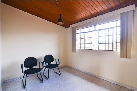 Casa para alugar com 400m², 5 quartos e 4 vagas Casa para alugar com 400m², 5 quartos e 4 vagasEscritório