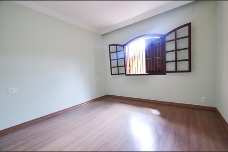 Casa para alugar com 400m², 5 quartos e 4 vagas Casa para alugar com 400m², 5 quartos e 4 vagasQuarto 1