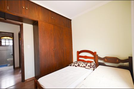 Casa para alugar com 400m², 5 quartos e 4 vagas Casa para alugar com 400m², 5 quartos e 4 vagasQuarto 1