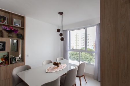 Apartamento à venda com 67m², 3 quartos e 2 vagasSala