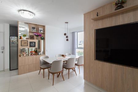 Apartamento à venda com 67m², 3 quartos e 2 vagasSala