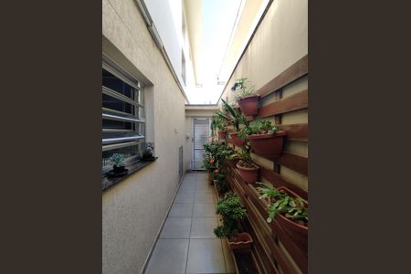 Casa à venda com 94m², 2 quartos e 2 vagasQuintal Corredor