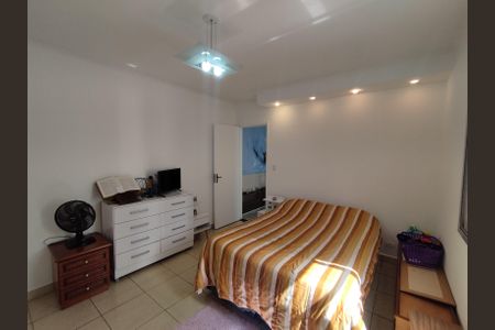 Casa à venda com 94m², 2 quartos e 2 vagasSuíte