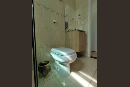 Casa à venda com 94m², 2 quartos e 2 vagasBanheiro Social