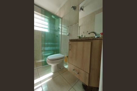 Casa à venda com 94m², 2 quartos e 2 vagasBanheiro Social