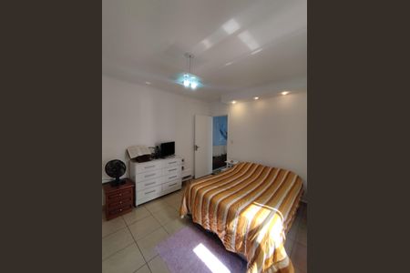 Casa à venda com 94m², 2 quartos e 2 vagasSuíte