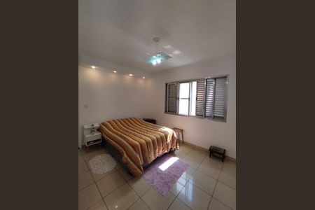 Casa à venda com 94m², 2 quartos e 2 vagasSuíte