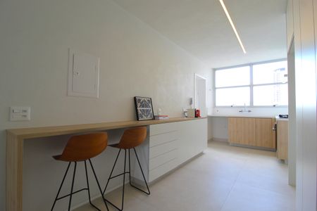 Apartamento à venda com 133m², 2 quartos e 1 vagaCozinha