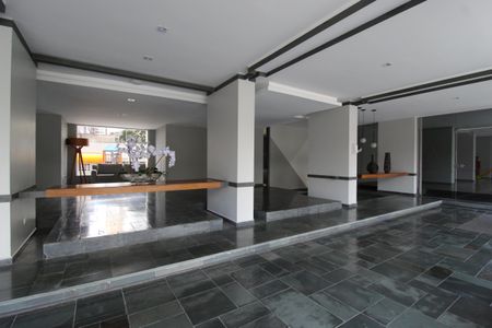 Apartamento à venda com 133m², 2 quartos e 1 vagaHall Social