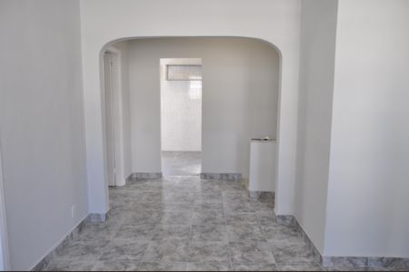 Apartamento à venda com 80m², 2 quartos e sem vagaSala