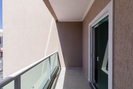 Apartamento à venda com 41m², 2 quartos e 1 vaga Apartamento à venda com 41m², 2 quartos e 1 vagaVaranda