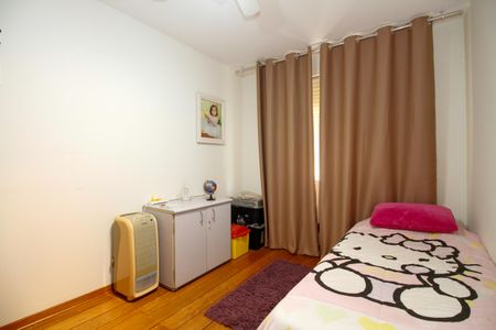 Apartamento à venda com 194m², 3 quartos e 2 vagasQuarto
