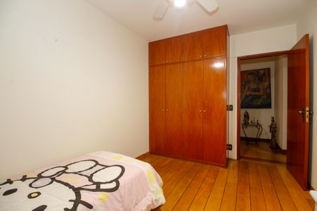 Apartamento à venda com 194m², 3 quartos e 2 vagasQuarto