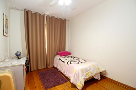 Apartamento à venda com 194m², 3 quartos e 2 vagasQuarto