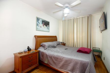 Apartamento à venda com 194m², 3 quartos e 2 vagasSuíte 1