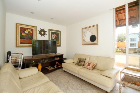 Apartamento à venda com 194m², 3 quartos e 2 vagasCobertura