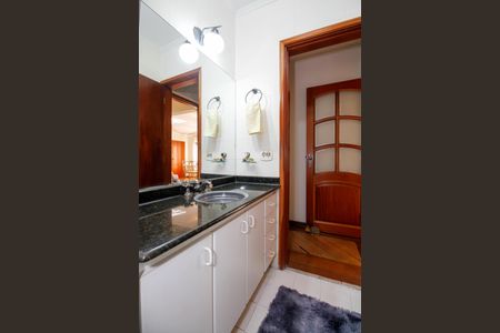 Apartamento à venda com 194m², 3 quartos e 2 vagasBanheiro Social