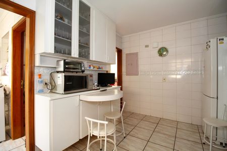 Apartamento à venda com 194m², 3 quartos e 2 vagasCozinha