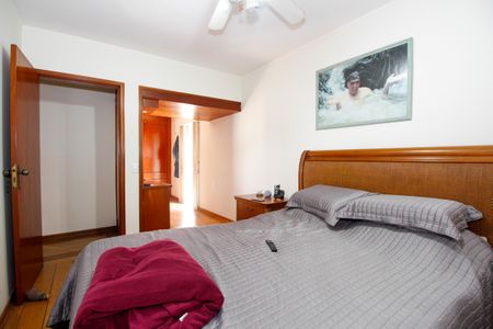 Apartamento à venda com 194m², 3 quartos e 2 vagasSuíte 1