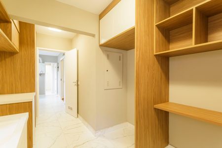 Apartamento para alugar com 154m², 3 quartos e 2 vagas Apartamento para alugar com 154m², 3 quartos e 2 vagasCozinha