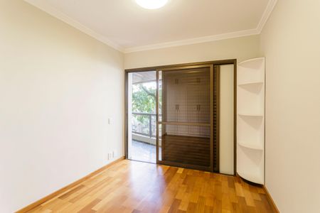 Apartamento para alugar com 154m², 3 quartos e 2 vagas Apartamento para alugar com 154m², 3 quartos e 2 vagasQuarto 2