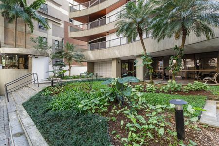 Apartamento para alugar com 154m², 3 quartos e 2 vagas Apartamento para alugar com 154m², 3 quartos e 2 vagasÁrea comum