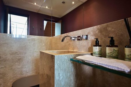 Apartamento à venda com 210m², 3 quartos e 3 vagasLavabo