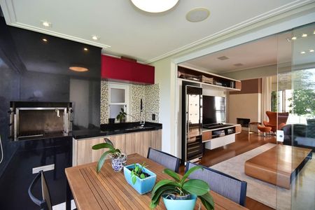 Apartamento à venda com 210m², 3 quartos e 3 vagasVaranda 1