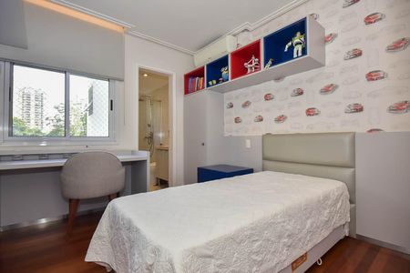 Apartamento à venda com 210m², 3 quartos e 3 vagasSuíte 1