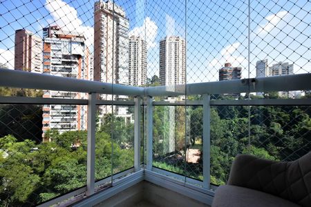 Apartamento à venda com 210m², 3 quartos e 3 vagasVaranda da Suíte 2
