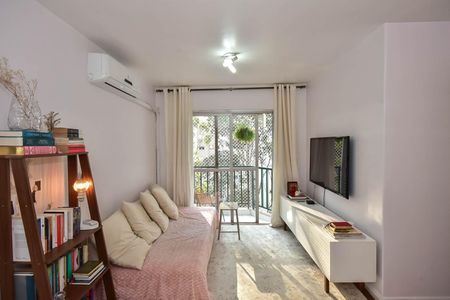 Apartamento à venda com 70m², 2 quartos e 1 vagaSala de Tv
