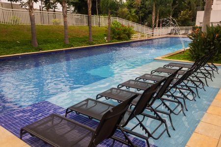 Apartamento à venda com 65m², 2 quartos e 1 vagaÁrea comum - Piscina