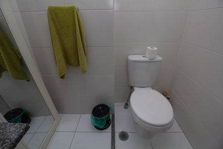 Apartamento à venda com 65m², 2 quartos e 1 vagaBanheiro Social