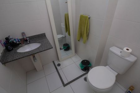 Apartamento à venda com 65m², 2 quartos e 1 vagaBanheiro Social