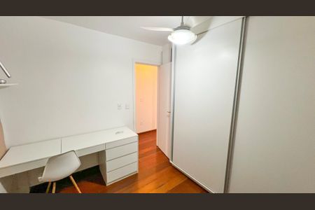 Apartamento à venda com 200m², 4 quartos e 3 vagas Apartamento à venda com 200m², 4 quartos e 3 vagasQuarto 3