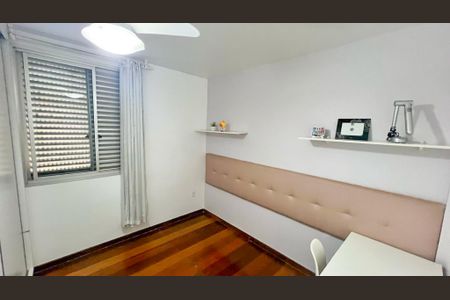 Apartamento à venda com 200m², 4 quartos e 3 vagas Apartamento à venda com 200m², 4 quartos e 3 vagasQuarto 3