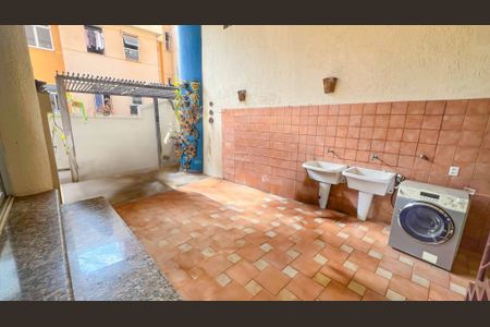 Apartamento à venda com 200m², 4 quartos e 3 vagas Apartamento à venda com 200m², 4 quartos e 3 vagasÁrea de Serviço