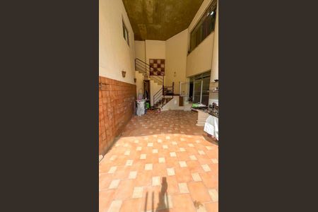 Apartamento à venda com 200m², 4 quartos e 3 vagas Apartamento à venda com 200m², 4 quartos e 3 vagasÁrea de Serviço