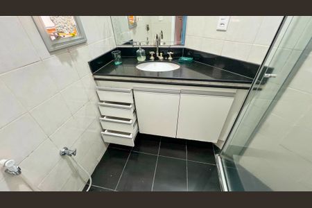 Apartamento à venda com 200m², 4 quartos e 3 vagas Apartamento à venda com 200m², 4 quartos e 3 vagasBanheiro