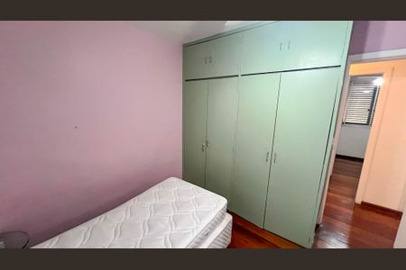 Apartamento à venda com 200m², 4 quartos e 3 vagas Apartamento à venda com 200m², 4 quartos e 3 vagasQuarto 4