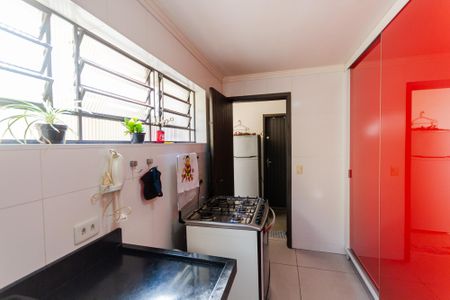 Casa à venda com 220m², 4 quartos e 2 vagasCozinha