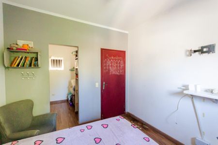 Casa à venda com 220m², 4 quartos e 2 vagasQuarto 2